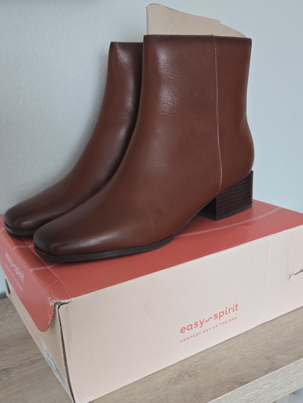 NIB Easy Spirit Brown Faux Leather Lorand Ankle Booties Size 9.5